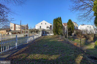 678 S Union St, Middletown, PA 17057 - photo 2