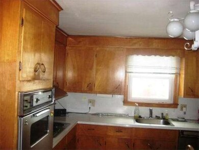 16 Denise Dr, Randolph, MA 02368 - photo 4