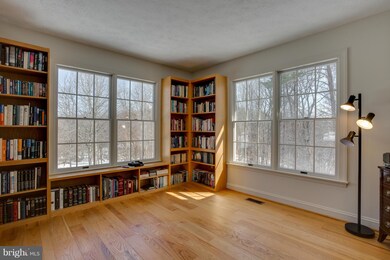 10 Spring Heath Ct, Windsor Mill, MD 21244 - photo 6