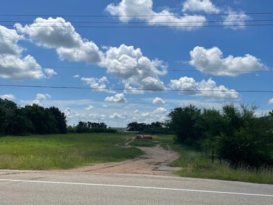 2065 Kroesche Rd, Rosenberg, TX 77471 - photo 2