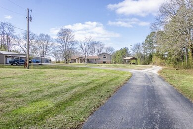 2004 Old Tullahoma Hwy unit 2004, Manchester, TN 37355 - photo 3