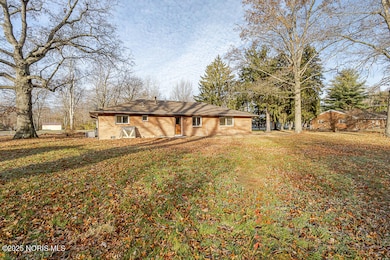 935 Raymil Rd, Holland, OH 43528 - photo 4