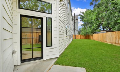 621 E 27th St, Houston, TX 77008 - photo 5