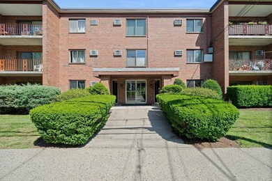 53 Paul St unit 11, Newton Center, MA 02459 - photo 3