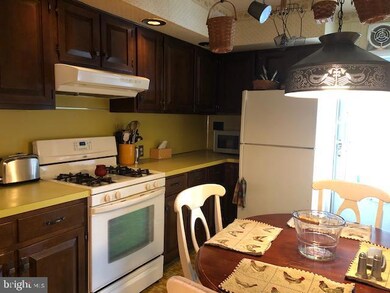 304 Linden St, Reading, PA 19604 - photo 7