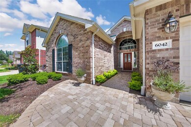 6042 Wickshire Dr, Rosenberg, TX 77471 - photo 3