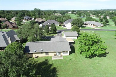 210 Cocopa Dr, Gainesville, TX 76240 - photo 7