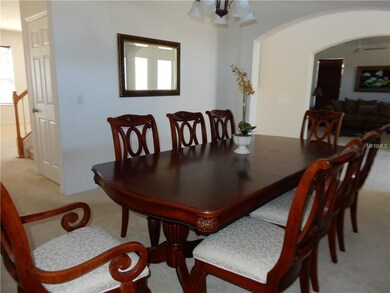 Formal dinning room