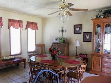 2902 N Park Ave, Shawnee, OK 74804 - photo 5