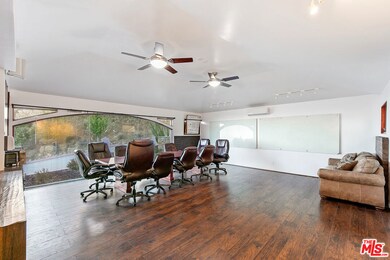 23000 Saddle Peak Rd, Topanga, CA 90290 - photo 6