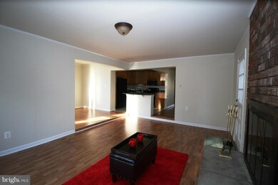 12817 Weiss St, Rockville, MD 20853 - photo 5