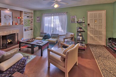 LR w/Polished Concrete Floor + FP