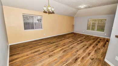 32207 Decker Oaks Dr, Pinehurst, TX 77362 - photo 5