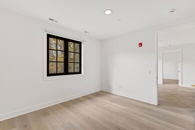 100 E Putnam Ave unit 304, Greenwich, CT 06807 - photo 5