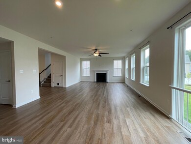 23347 Sawara Ct, California, MD 20619 - photo 4