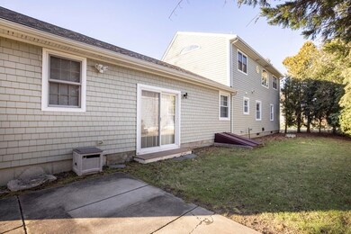 32 Truman Ave, North Dartmouth, MA 02747 - photo 4