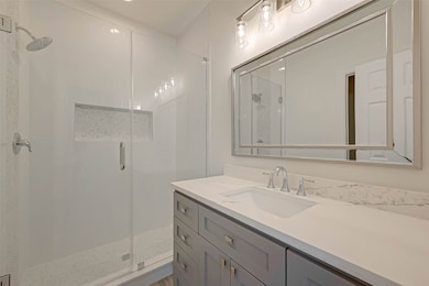 5127 Golden Forest Dr, Houston, TX 77091 - photo 5