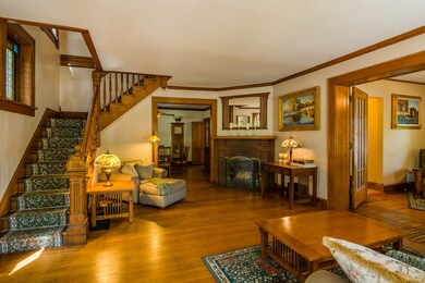 800 N Spring St, Elgin, IL 60120 - photo 3