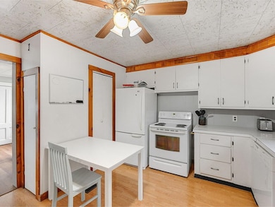 15 Walnut St, Saint Albans, VT 05478 - photo 7