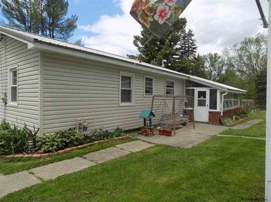 49 121st St, Troy, NY 12182 - photo 2