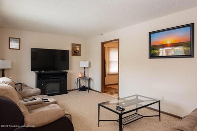 Livingarea2