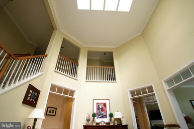 9933 Bickley Ct, Vienna, VA 22181 - photo 4