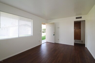 2012 S Granada Dr unit C, Tempe, AZ 85282 - photo 5