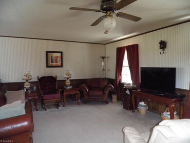 2474 Winding Woods Ln, Asheboro, NC 27205 - photo 5