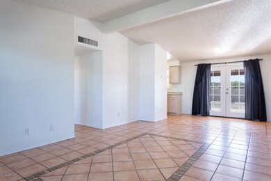 7540 N. Meredith-6478-Edit