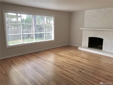 4316 Robin Rd W, University Place, WA 98466 - photo 2