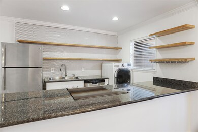 Floating shelves in your open style kitchen!