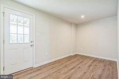 37 F Parsons Blvd, Beverly, NJ 08010 - photo 5