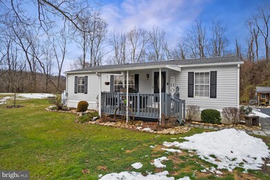 7838 7th St, Slatington, PA 18080 - photo 3