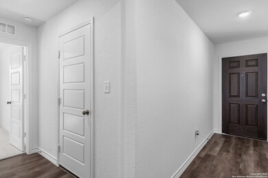 4052 Bermuda Ln, Seguin, TX 78155 - photo 3