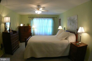 16093 Olmstead Ln, Woodbridge, VA 22191 - photo 5