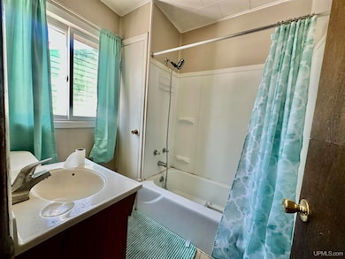 1205 Superior St, Gladstone, MI 49837 - photo 6