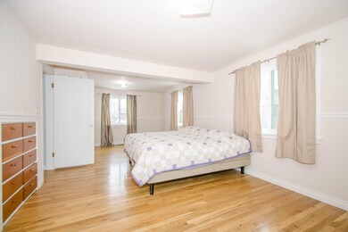 Main Level Spacious Master Bedroom