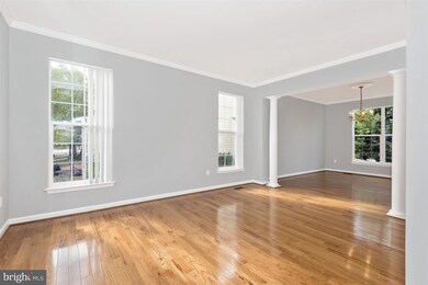 21314 Village Green Cir, Germantown, MD 20876 - photo 2