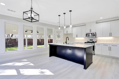 609 N Gaines St, Ennis, TX 75119 - photo 4