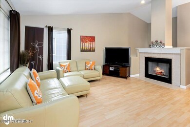 10-Living Room_SLS_-8768