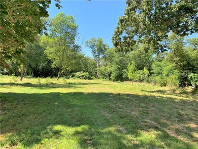 703 Gilbert Stuart Rd, North Kingstown, RI 02874 - photo 2