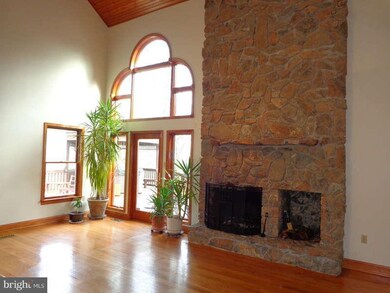 39 Stagshead Ct, Martinsburg, WV 25404 - photo 5