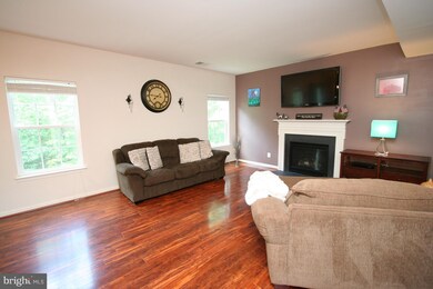 18054 Crystal Downs Terrace, Dumfries, VA 22026 - photo 5