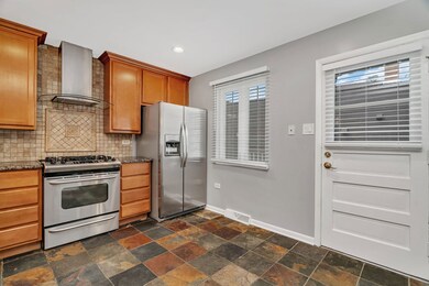 unlisted-address, La Grange, IL 60525 - photo 4