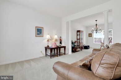 822 Shannon Dr N, Greencastle, PA 17225 - photo 3