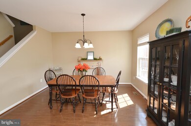 42805 Shaler St, Chantilly, VA 20152 - photo 5