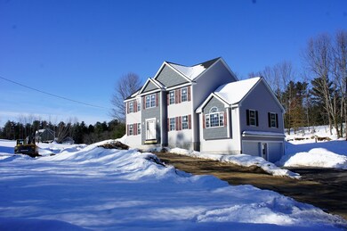 600 Colburn Ave, Dracut, MA 01826 - photo 3