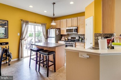 2611 Lotuswood Ct, Odenton, MD 21113 - photo 5