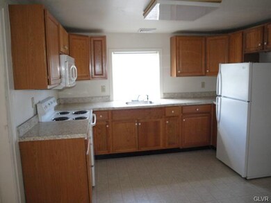 2575 6th St unit 3, Bath, PA 18014 - photo 6