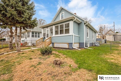 1330 S 21st St, Omaha, NE 68108 - photo 2